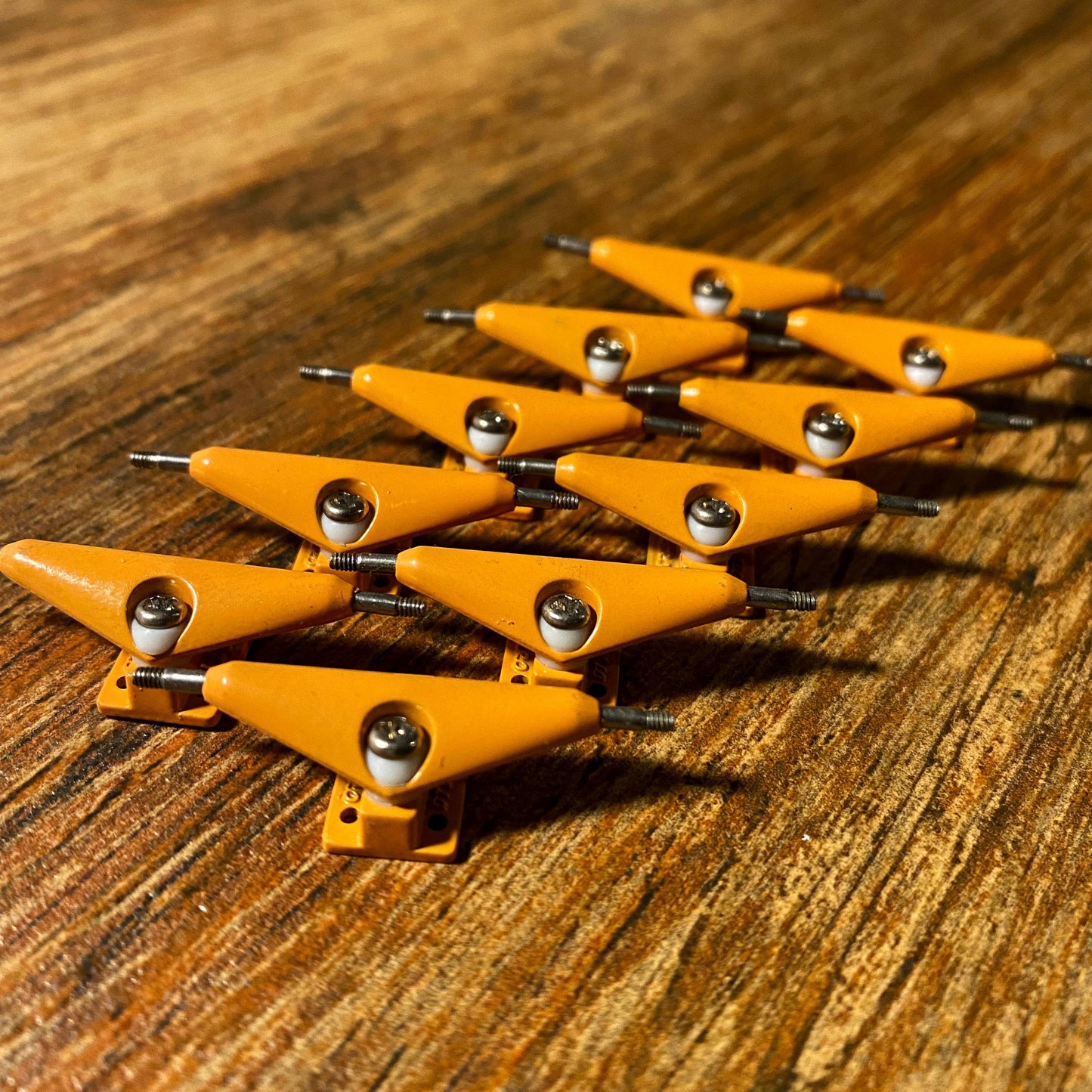 Eureka II trucks 34mm, fingerboard truck set