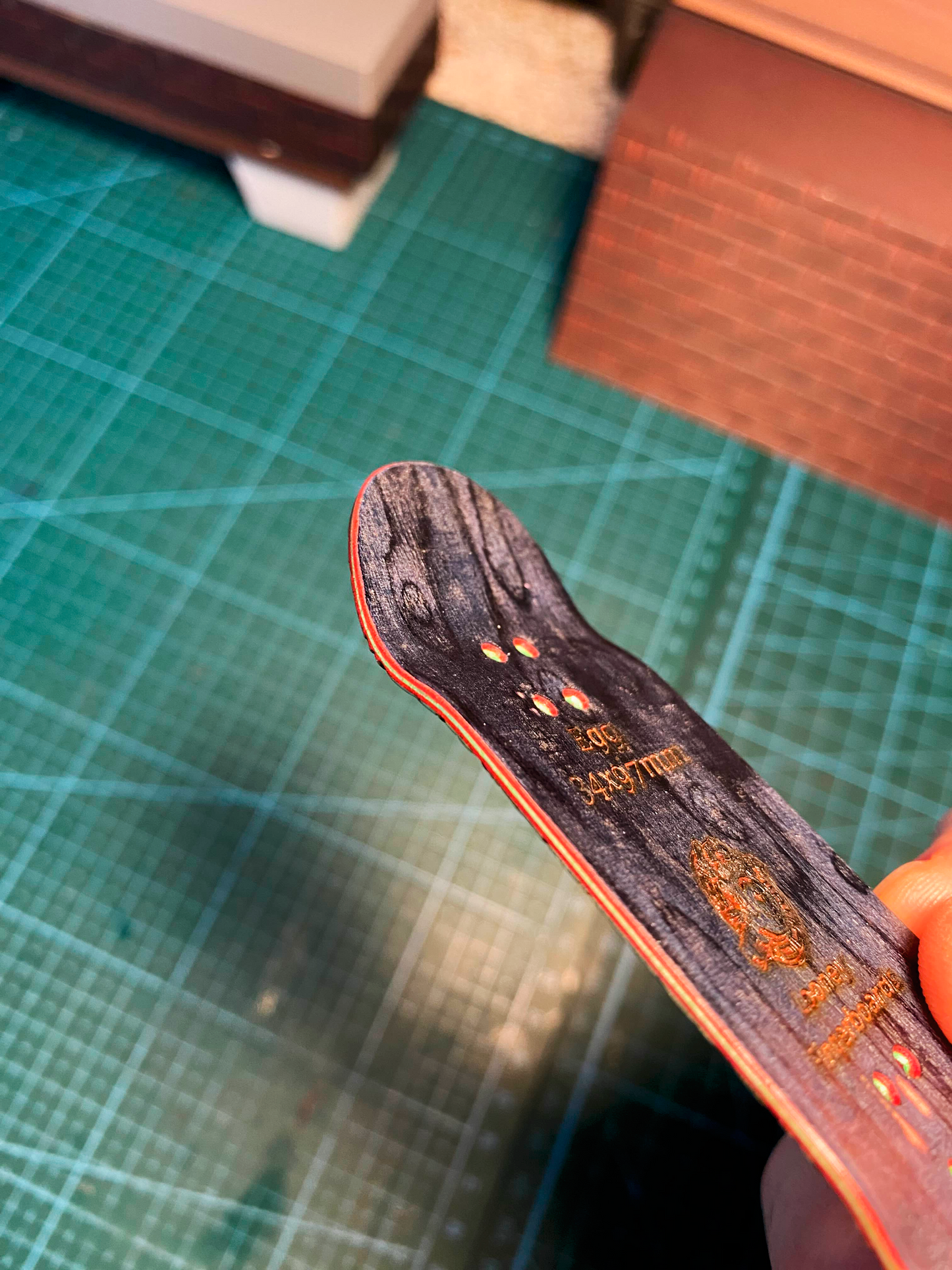 DMT fingerskateboard, fingerboard professional 34mm x 97mm