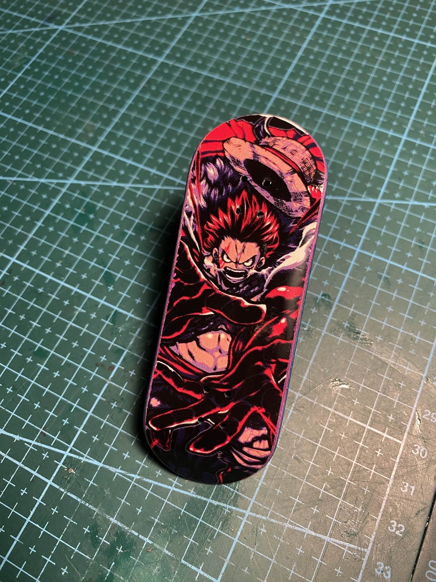 One Piece Luffy Gear 5 Fingerskateboard, 34x96mm pro fingerboard