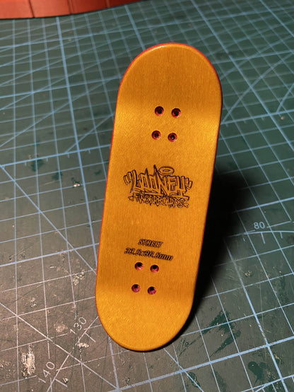 Crash Bandicoot x Spyro Fingerskateboard, 33.5x96mm pro fingerboard