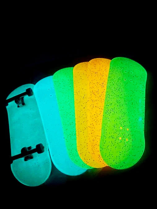 Glow-in-the-Dark Fingerboards 34 mm x 100 mm, fluorescent fingerboards pro